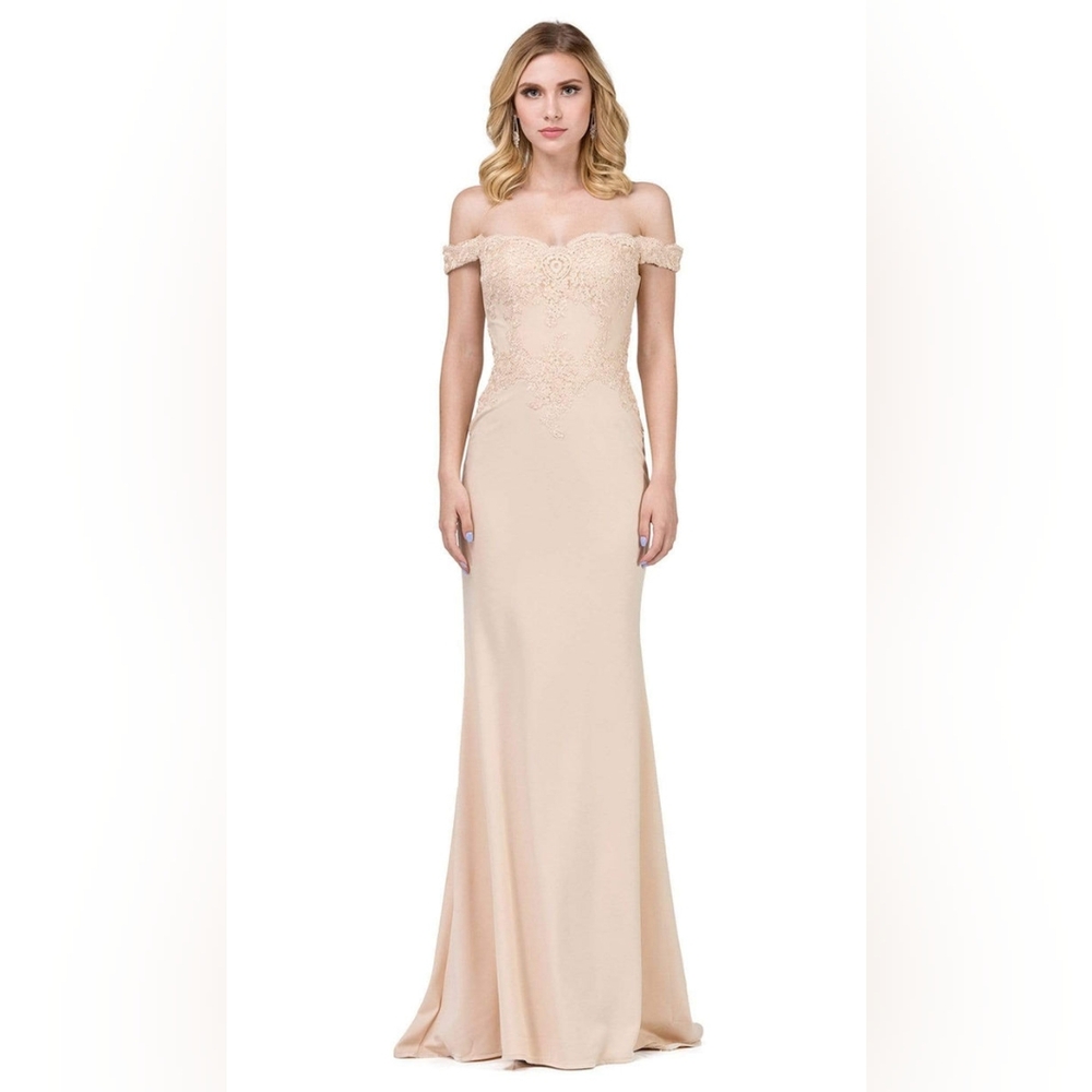 Lace Appliqué Off-the-Shoulder Sweetheart Neckline Sheath Evening Gown